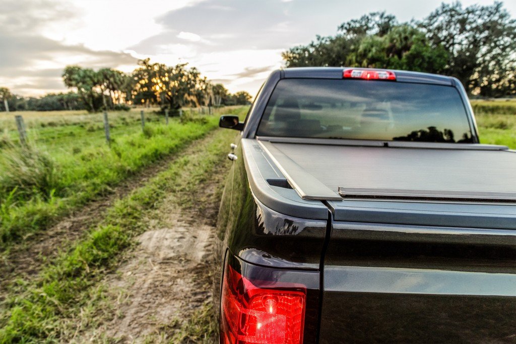 ROLL-N-LOCK A-Series Tonneau Cover