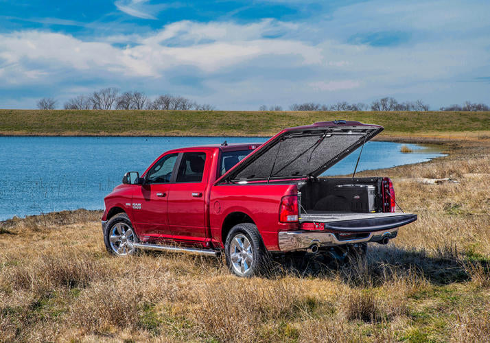Undercover Elite LX (Painted) Tonneau Cover